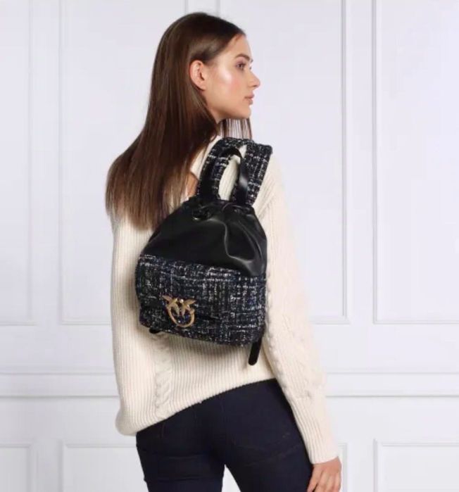 Букле раница PINKO