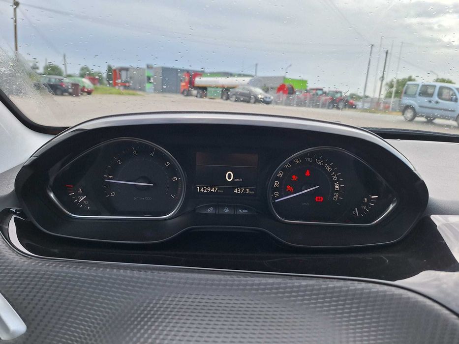 Dezmembrez Peugeot 2008 1.6 VTI 8FS 120 Cai  an 2014 140.000 km