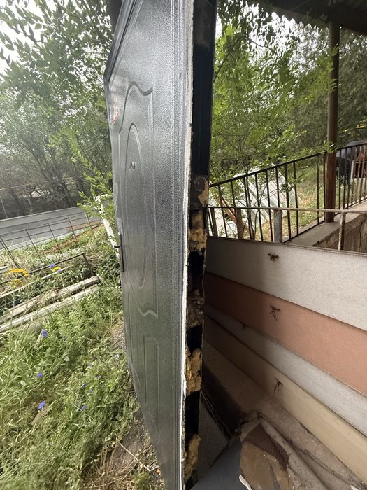 продам дверь на сарай