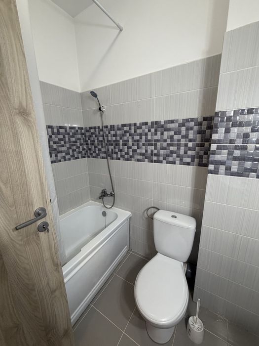Garsoniera de inchiriat(Rezervelor,Prima inchiriere dupa renovate,loc de parcare)