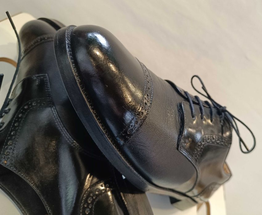 Pantofi derby 40 cap toe lucrati manual Ferradini piele naturala moale