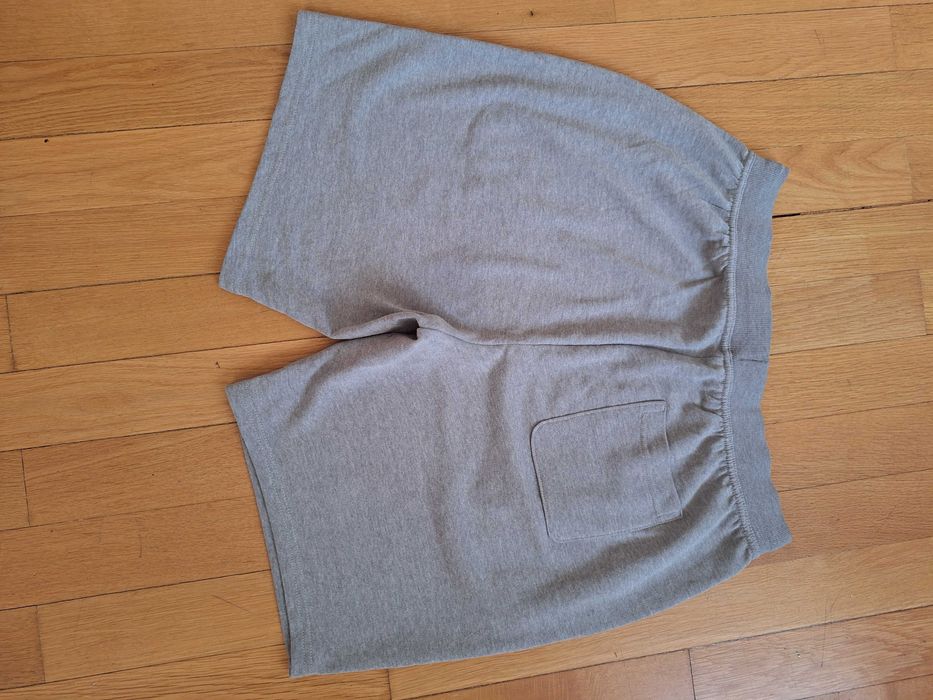 Къс панталон Calvin Klein, размер XL. Идеален вид!