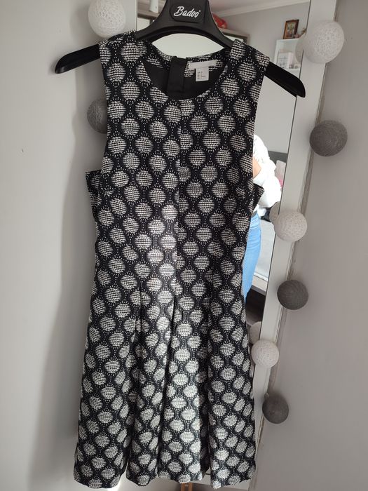 Дамски рокли. ...