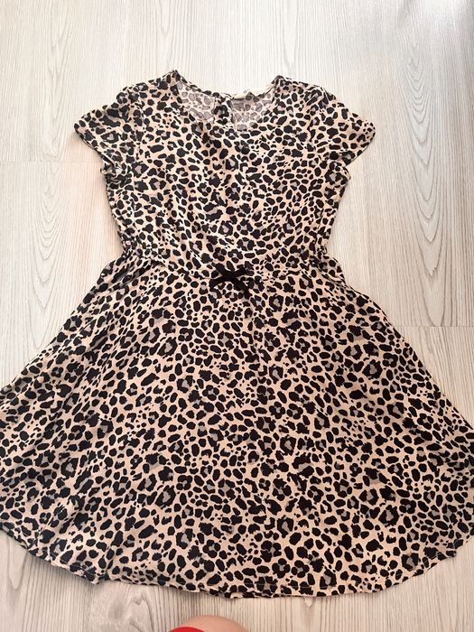 Rochie superba H&M, marimea 134