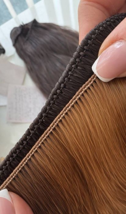 Естествена коса от един донор.