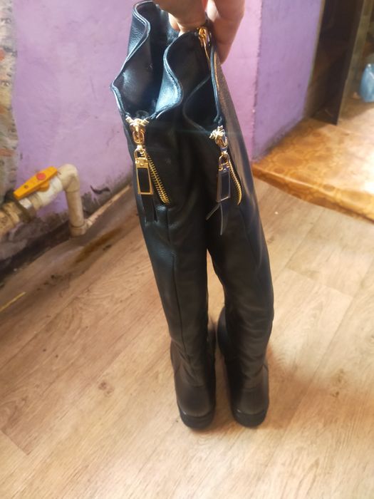 Женские сапоги новые