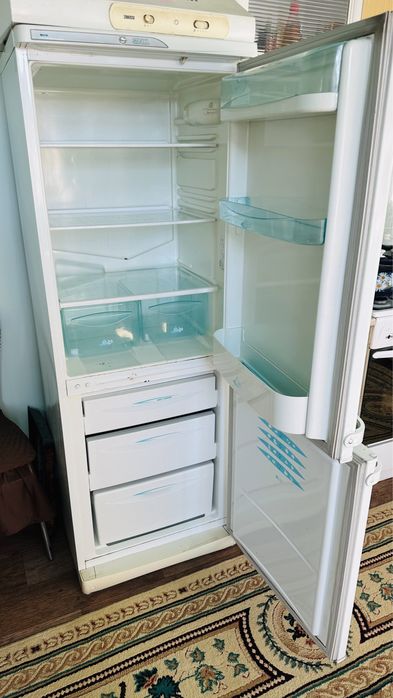 Продам холодильник stinol