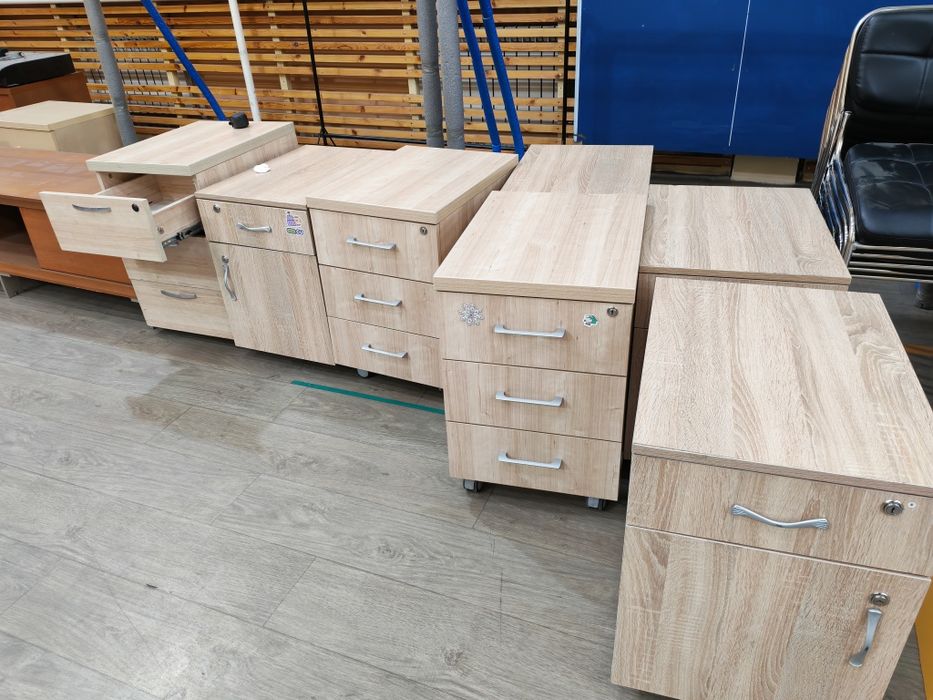 Мотрас с кроватью продам.