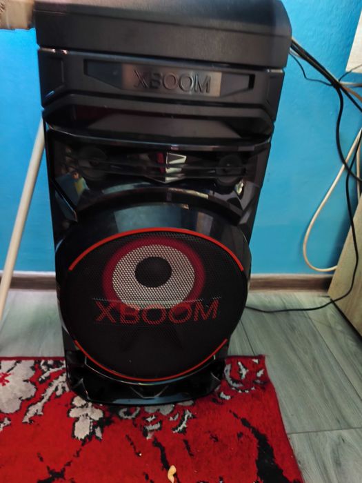 Sistem Audio LG XBOOM – Ca Nou! Bass Puternic, Lumini Party, Bluetooth