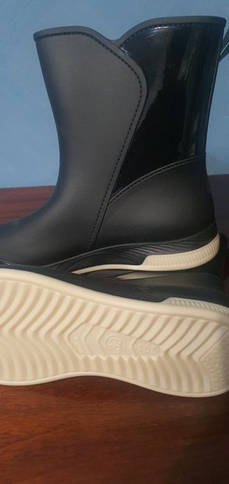 Сапожки резиновые