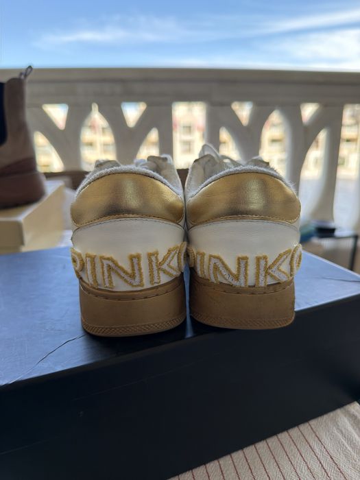Бели кожени Сникърси PINKO