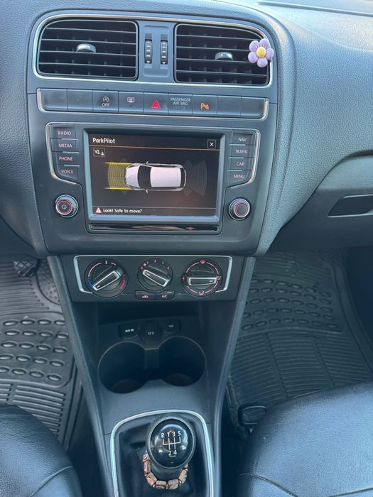 Vw Poli 2014 1.4. TDI 90 CP- Piele- Navagatie- Economic
