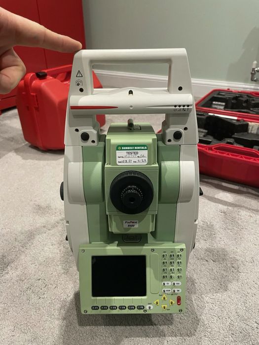 Statie totala robotizata Leica TS12