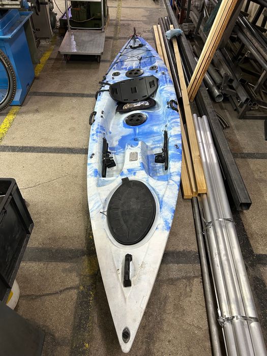 Каяк за риболов…..