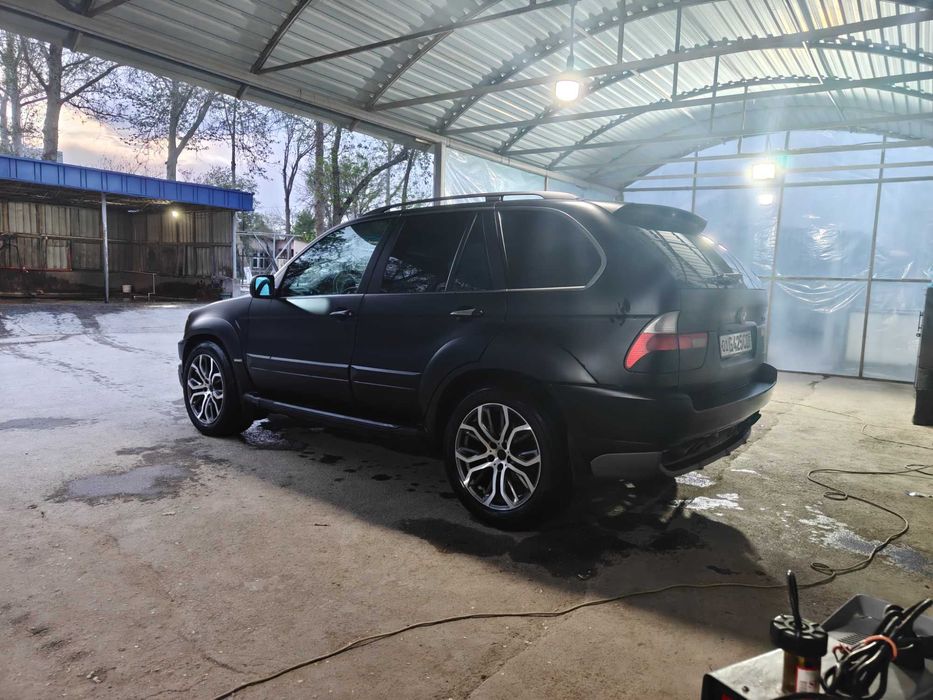 Bmw e53 x5 черный матовый