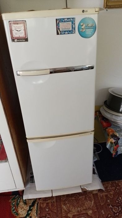 Продается холодильник LG