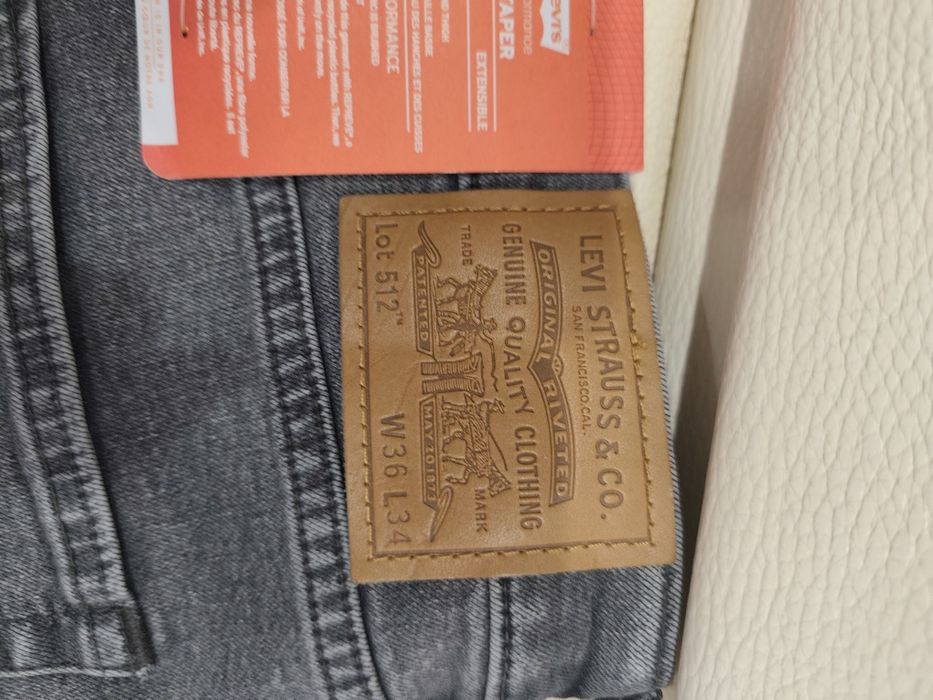Продам джинсы levis оригинал