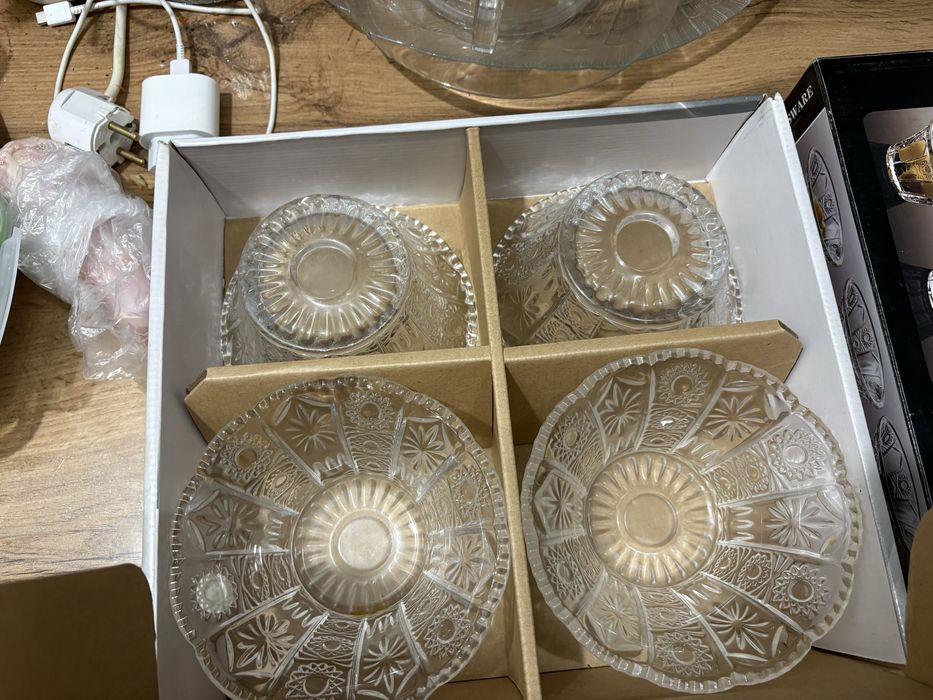 Отдам бесплатно посуду