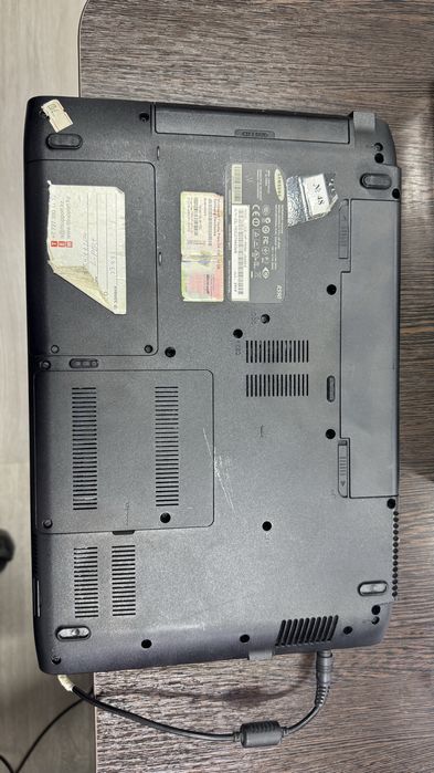 Ноутбук Samsung NP-R590 (Рабочий)