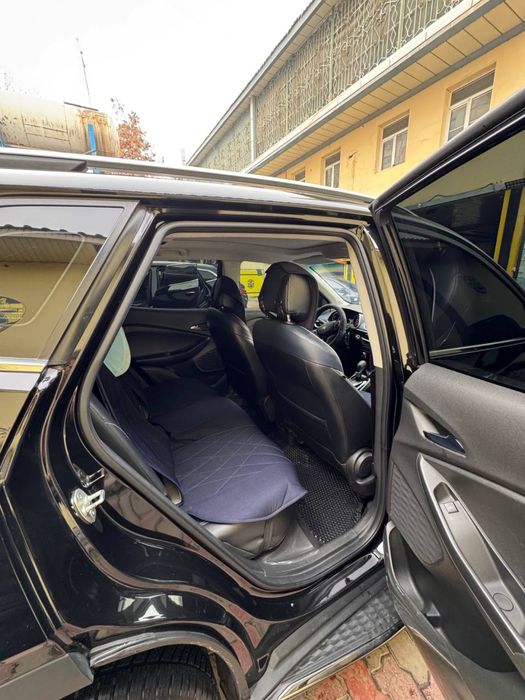 Tracker premier 2022 yil