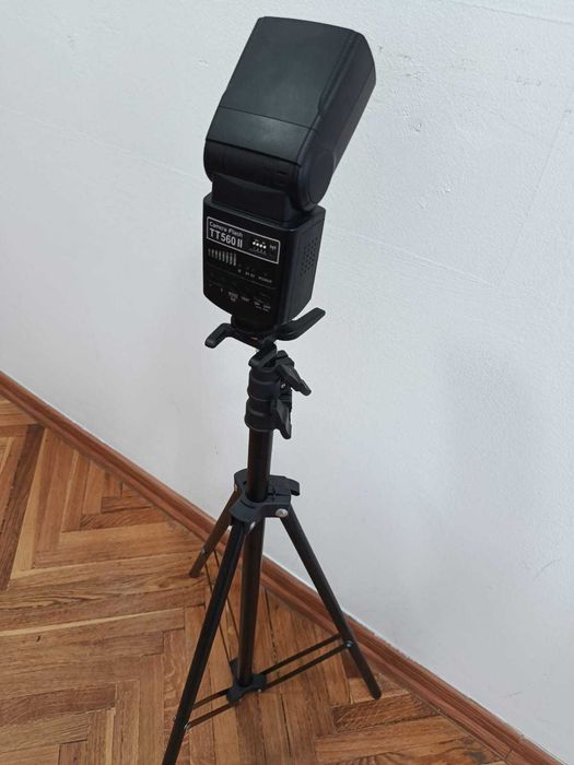 Фотоаппарат Canon EOS 760D+объектив+сумка