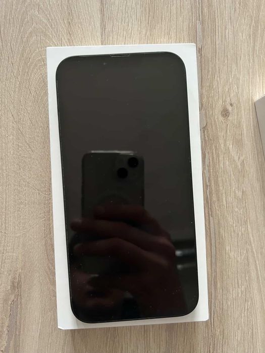 Vând Apple iPhone 14 Plus 128gb, negociabil