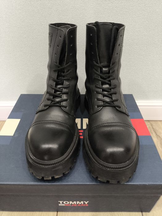 Ботинки Tommy Hilfiger 40 размер