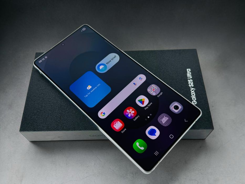 Samsung Galaxy S25 Ultra 512GB 12RAM Silverblue Titanium 100% Батерия! Перфекен! Гаранция!