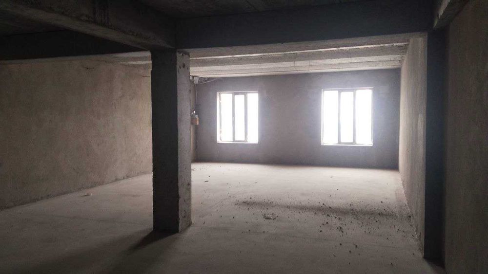 Ko`p qavatli uydagi xonadon