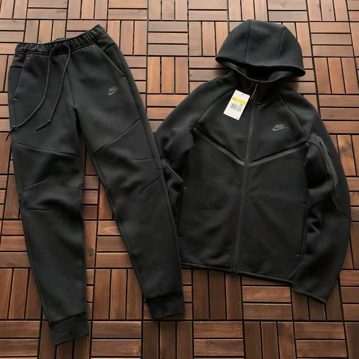 Nike tech fleece черен екип