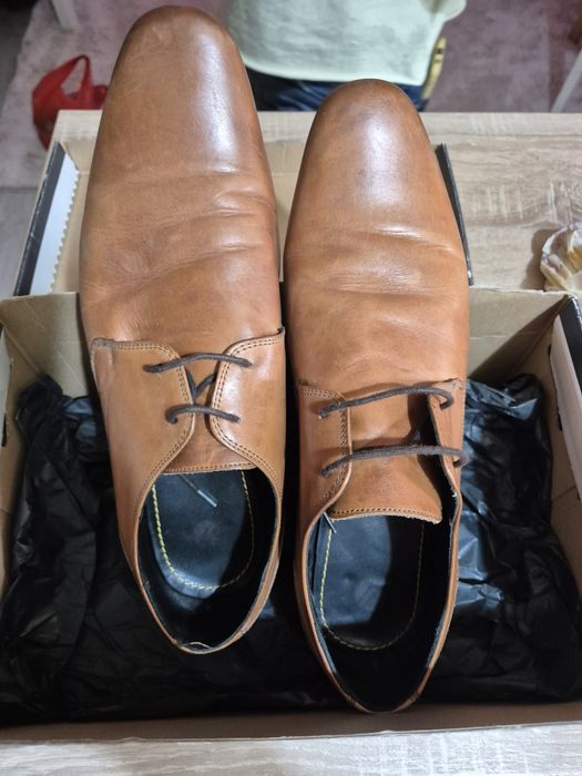 Pantofi m 44. Culoare maro