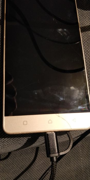 Телефон Lenovo vibe