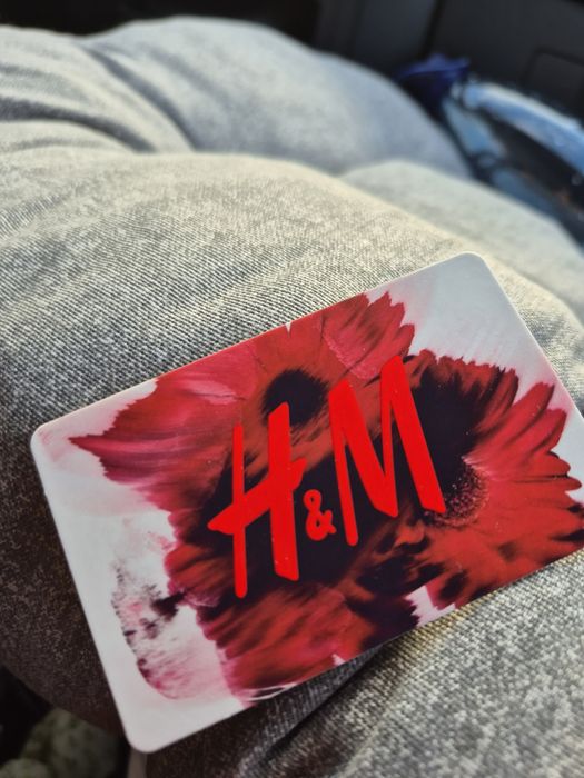 Card cadou H&M 300 ron