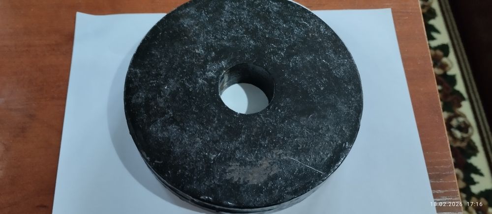 Гантеля - 1 кг. Блин - 2.5 кг. СССР.