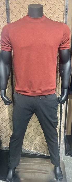 Манекен мужской продам в отличном состоянии в наличии 2шт