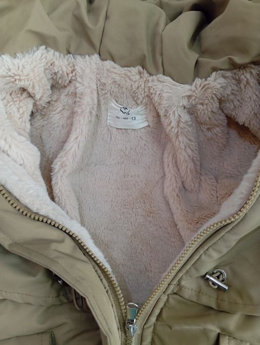 Парка детская с меховым капюшоном