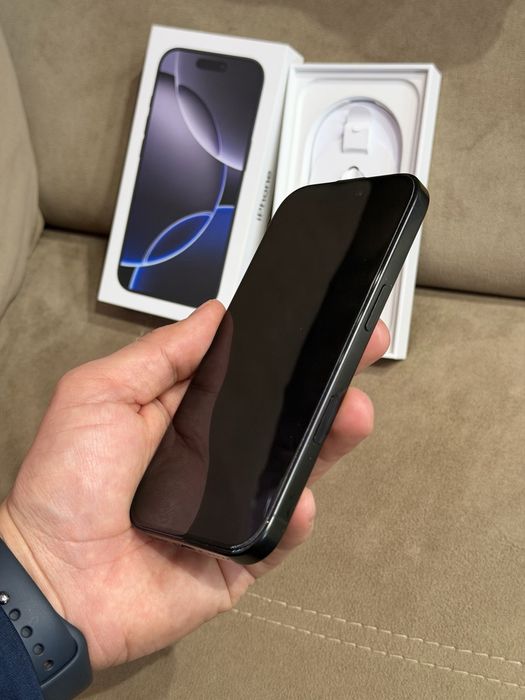 iPhone 16 Pro Black Titanium