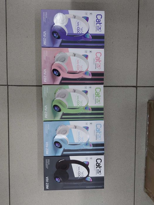 ХИТ ПОДАРЪК ! Блутут слушалки котешки уши Розов син черен лилав зелен