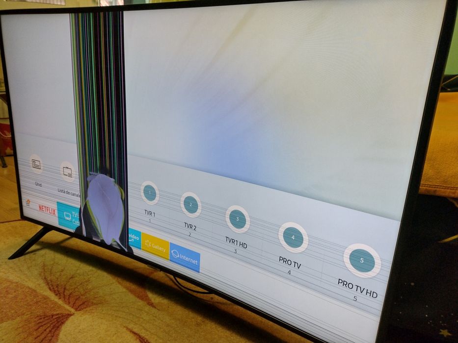 Samsung UE32H 4510AW (display fisurat )