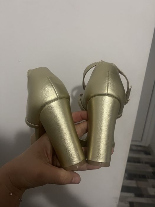 Нови официални обувки