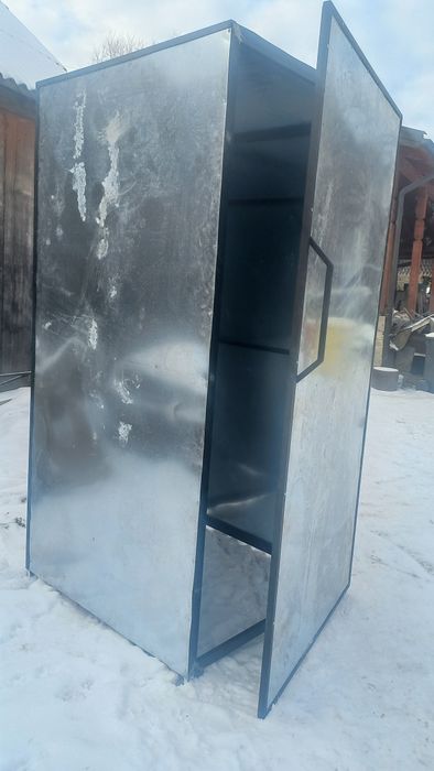 De vânzare afumătoare