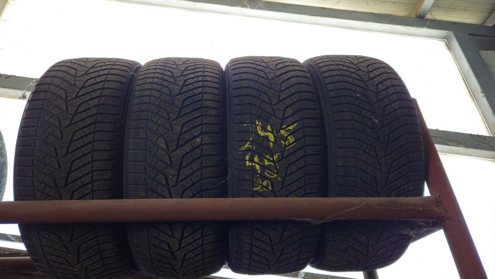 245/45R20 Yokohama