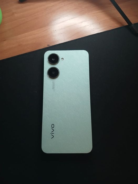 Samsung A06 , vivo Y27