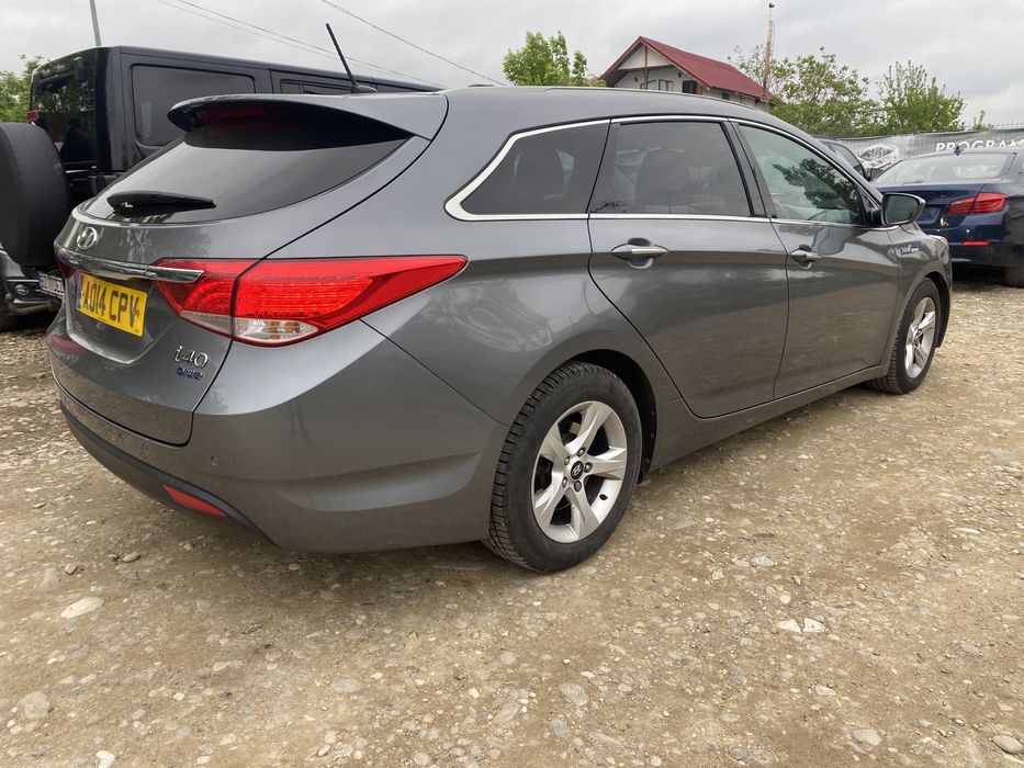 Oglindă stânga cu rabatare electrică Hyundai i40