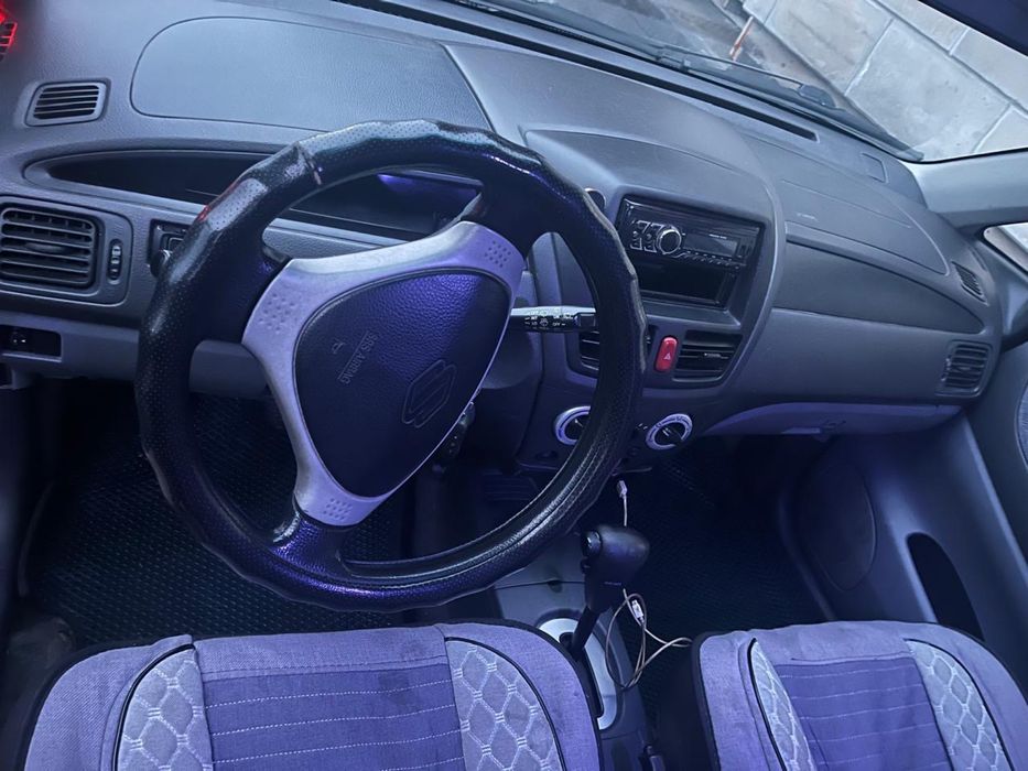 Продам Suzuki Liana