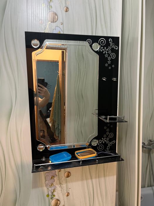 Продается зеркало