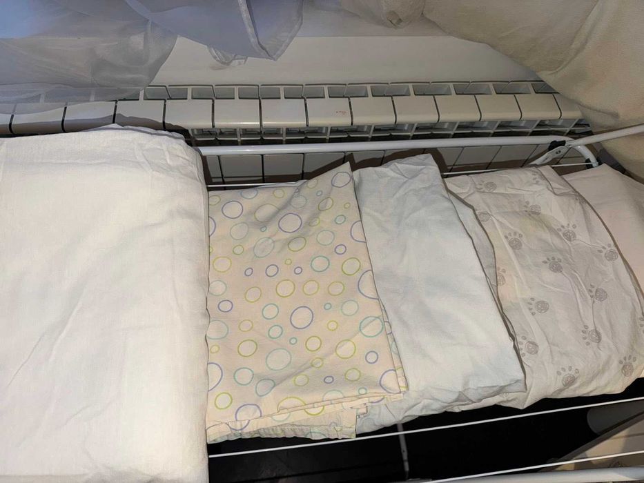 Матрак за бебешка кошара+ ПОДАРЪК чаршафи и олекотено