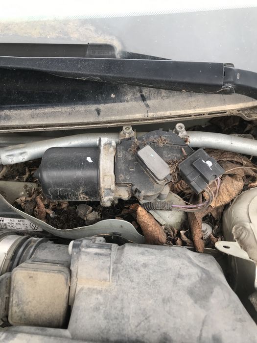 Ansamblu stergatoare cu motoras si brate megane 2