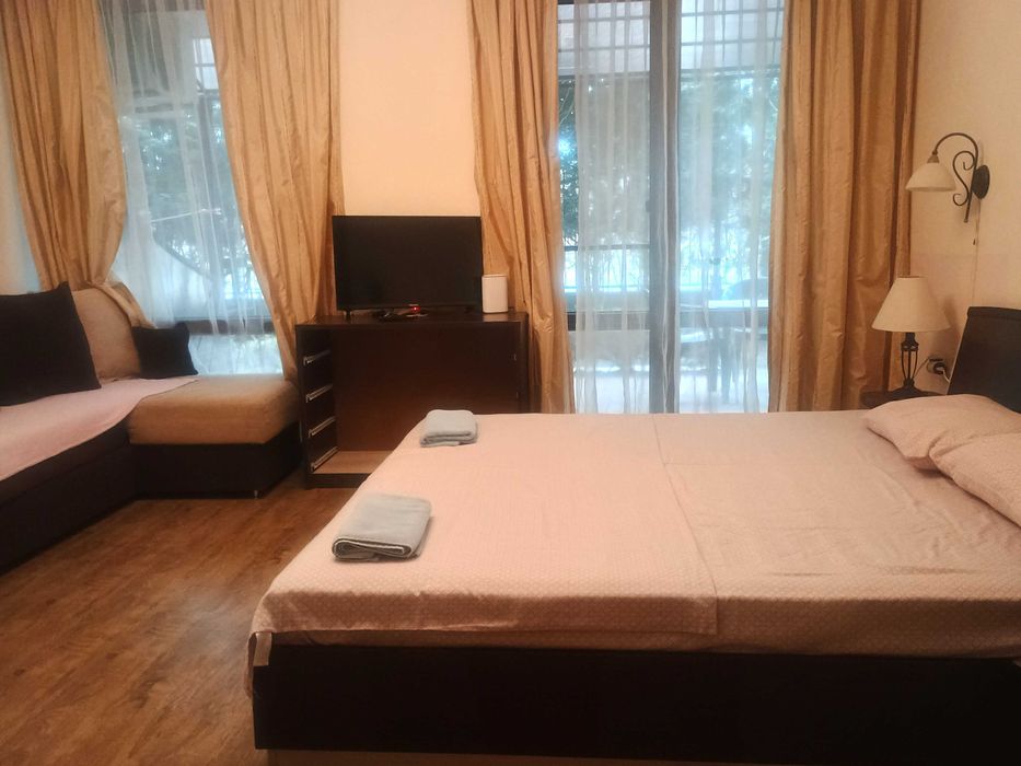 Първя линия с двор до Южния плаж и плажа Спектър (НСА),Шато А05