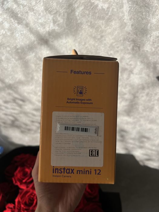 Продам Instax Mini 12